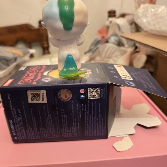 Dimoo figure - Picture 3 of 3